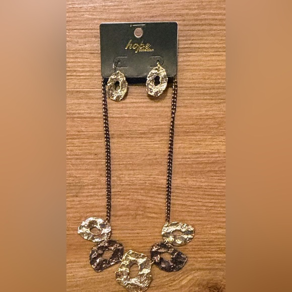 NWT Hope collection necklace and earrings set Gold and copper tones Beautiful - Picture 1 of 10